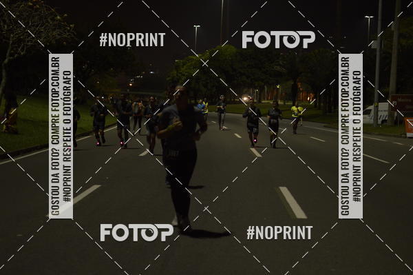 Buy your photos of the eventNight Run 2019 - Pop - Rio de Janeiro on Fotop