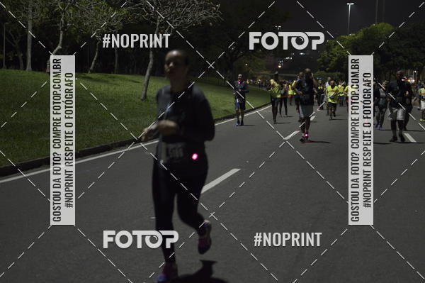 Buy your photos of the eventNight Run 2019 - Pop - Rio de Janeiro on Fotop