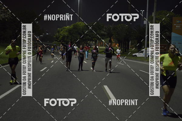 Buy your photos of the eventNight Run 2019 - Pop - Rio de Janeiro on Fotop