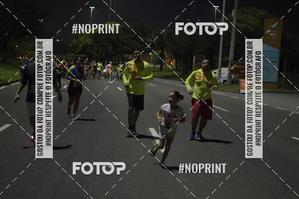 Buy your photos of the eventNight Run 2019 - Pop - Rio de Janeiro on Fotop