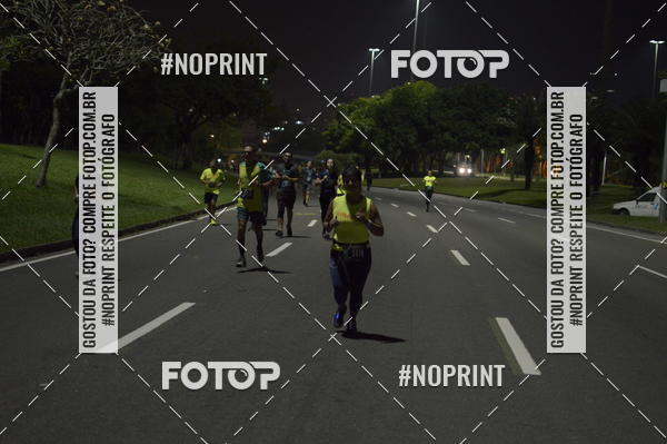Buy your photos of the eventNight Run 2019 - Pop - Rio de Janeiro on Fotop