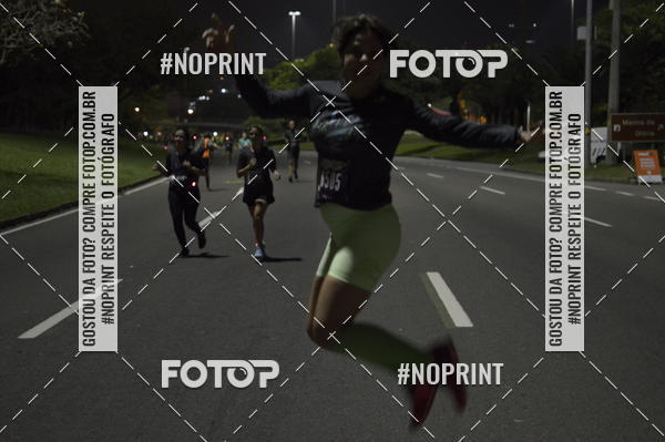 Buy your photos of the eventNight Run 2019 - Pop - Rio de Janeiro on Fotop