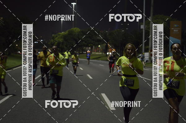 Buy your photos of the eventNight Run 2019 - Pop - Rio de Janeiro on Fotop