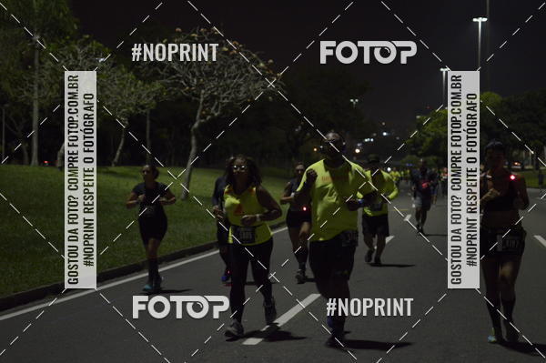 Buy your photos of the eventNight Run 2019 - Pop - Rio de Janeiro on Fotop