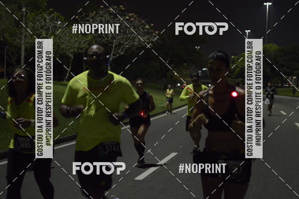 Buy your photos of the eventNight Run 2019 - Pop - Rio de Janeiro on Fotop
