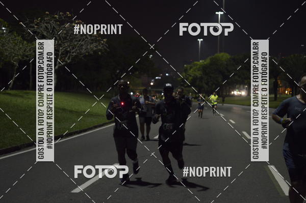 Buy your photos of the eventNight Run 2019 - Pop - Rio de Janeiro on Fotop