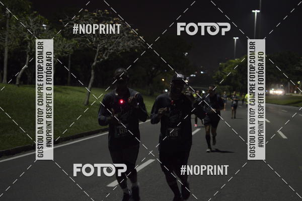 Buy your photos of the eventNight Run 2019 - Pop - Rio de Janeiro on Fotop