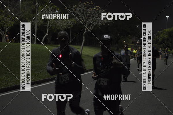 Buy your photos of the eventNight Run 2019 - Pop - Rio de Janeiro on Fotop
