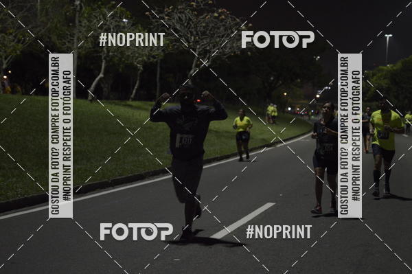 Buy your photos of the eventNight Run 2019 - Pop - Rio de Janeiro on Fotop