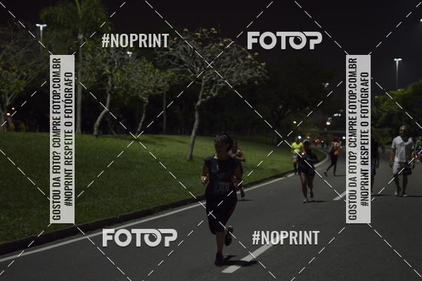 Buy your photos of the eventNight Run 2019 - Pop - Rio de Janeiro on Fotop