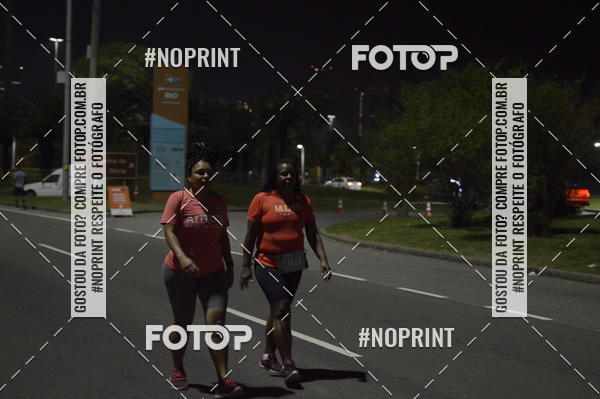 Buy your photos of the eventNight Run 2019 - Pop - Rio de Janeiro on Fotop