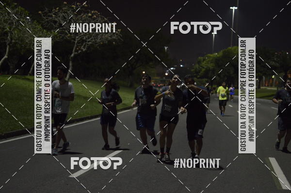 Buy your photos of the eventNight Run 2019 - Pop - Rio de Janeiro on Fotop