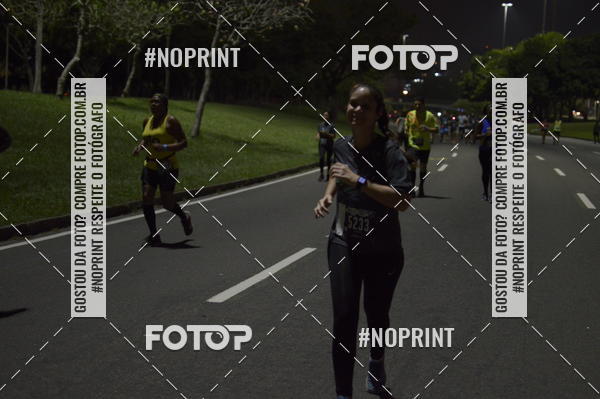 Buy your photos of the eventNight Run 2019 - Pop - Rio de Janeiro on Fotop