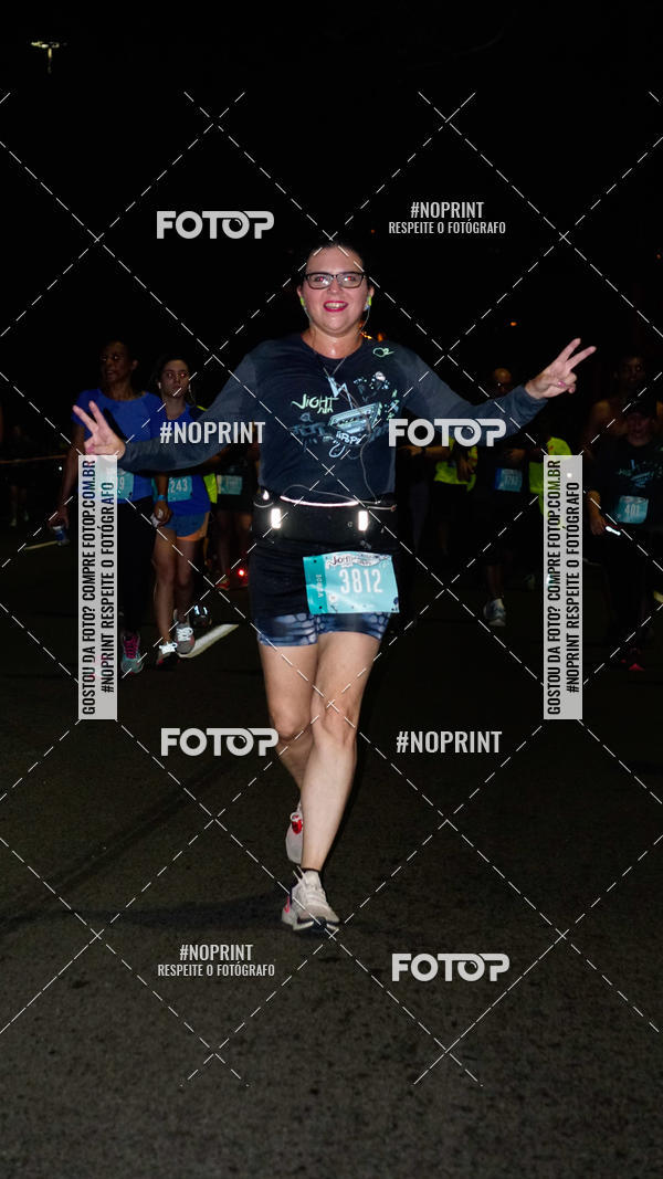 Buy your photos of the eventNight Run 2019 - Pop - Rio de Janeiro on Fotop