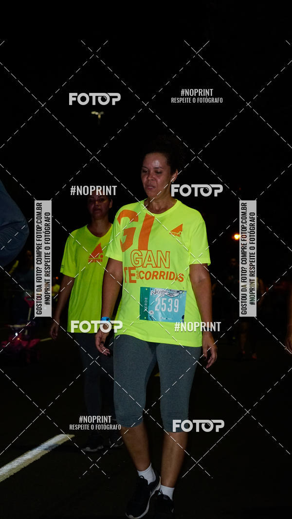 Buy your photos of the eventNight Run 2019 - Pop - Rio de Janeiro on Fotop