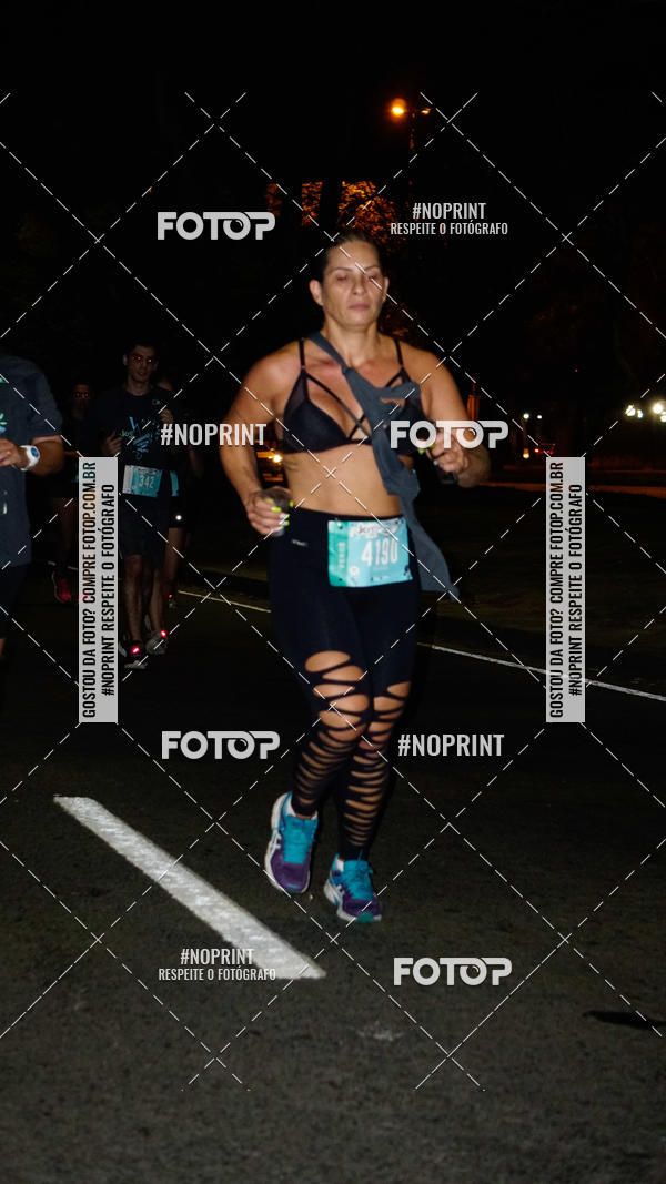 Buy your photos of the eventNight Run 2019 - Pop - Rio de Janeiro on Fotop