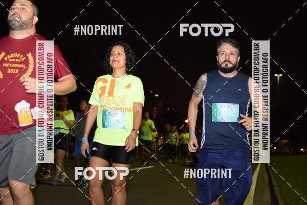 Buy your photos of the eventNight Run 2019 - Pop - Rio de Janeiro on Fotop