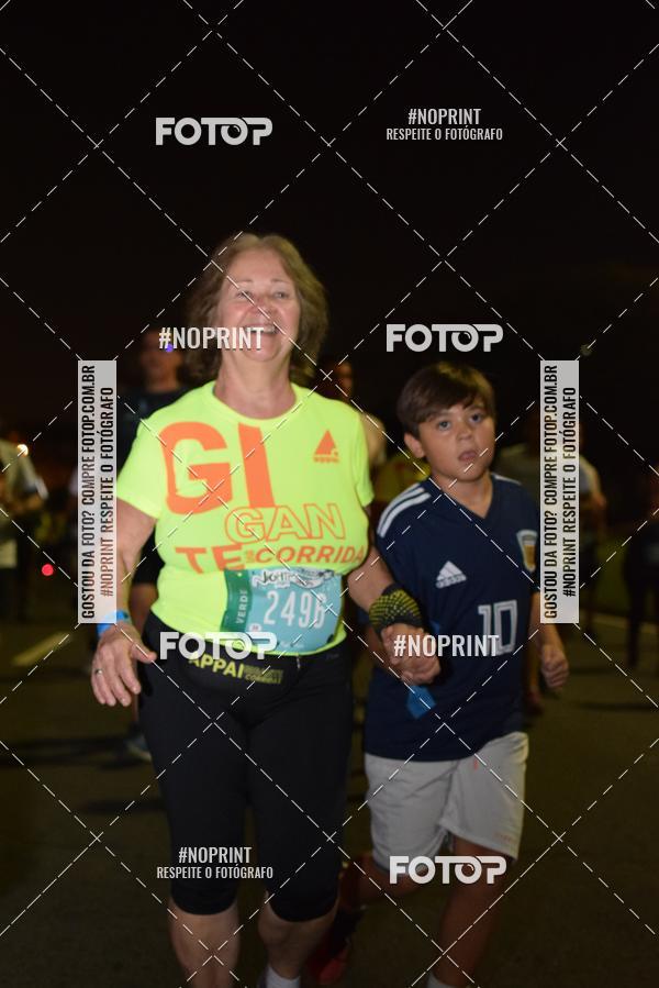 Buy your photos of the eventNight Run 2019 - Pop - Rio de Janeiro on Fotop