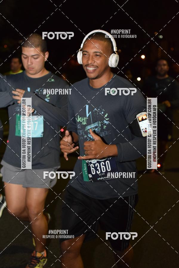 Buy your photos of the eventNight Run 2019 - Pop - Rio de Janeiro on Fotop