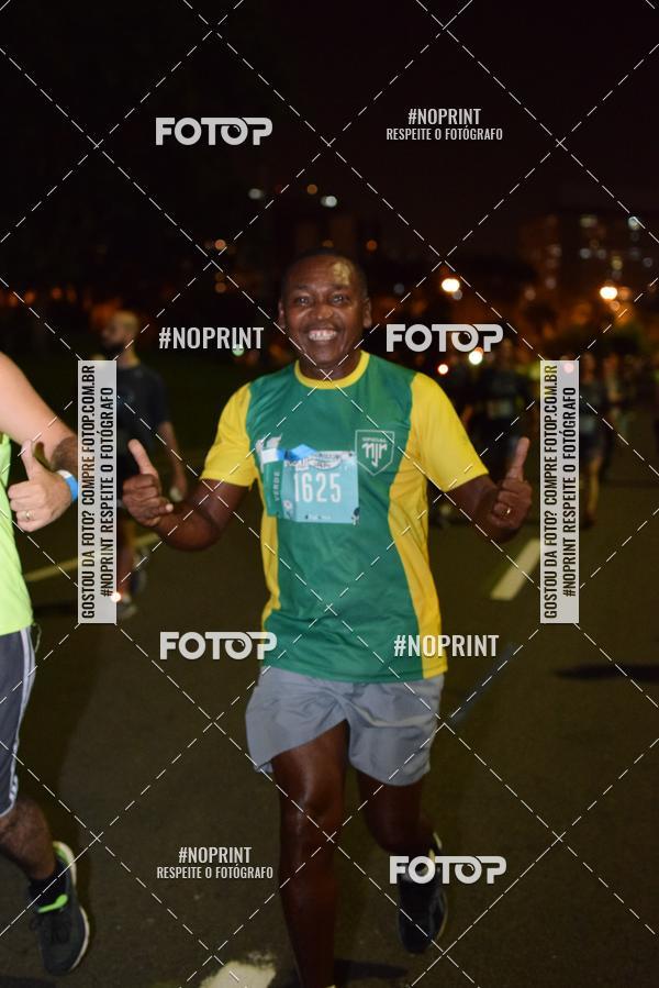 Buy your photos of the eventNight Run 2019 - Pop - Rio de Janeiro on Fotop