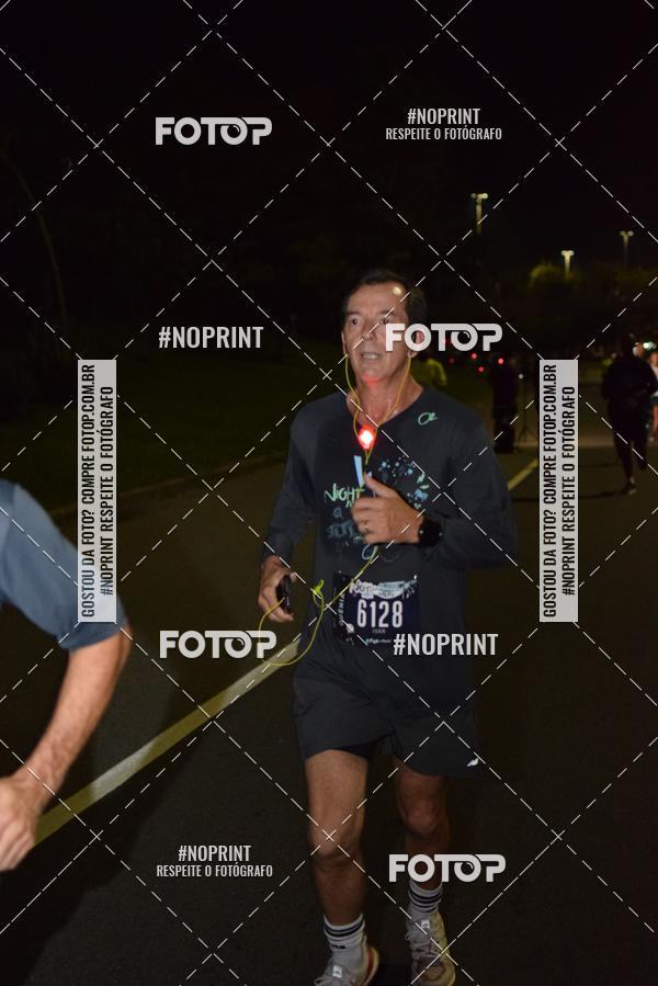 Buy your photos of the eventNight Run 2019 - Pop - Rio de Janeiro on Fotop
