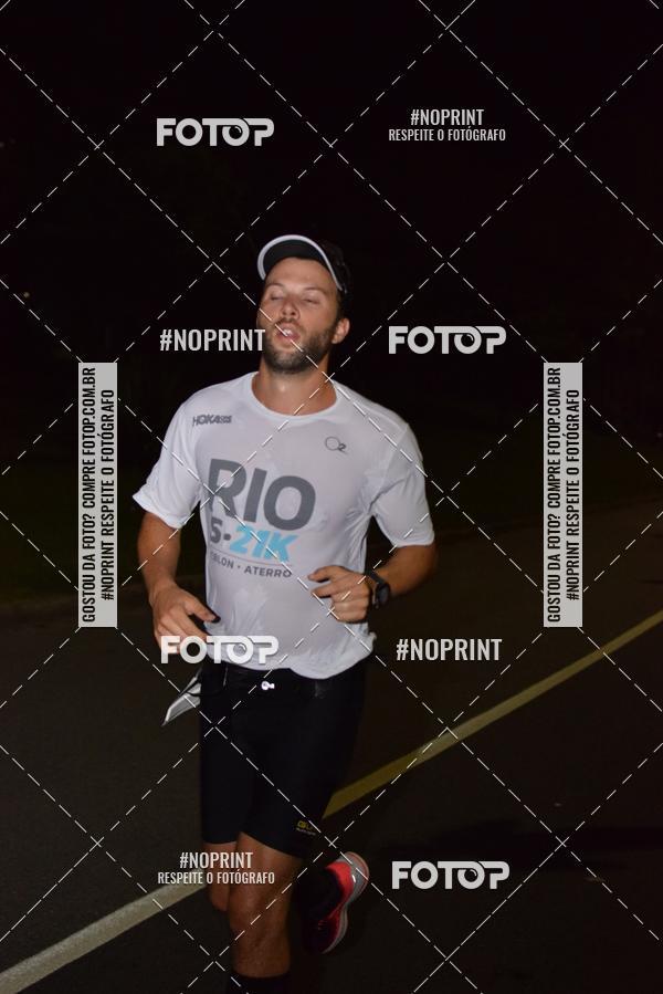 Buy your photos of the eventNight Run 2019 - Pop - Rio de Janeiro on Fotop