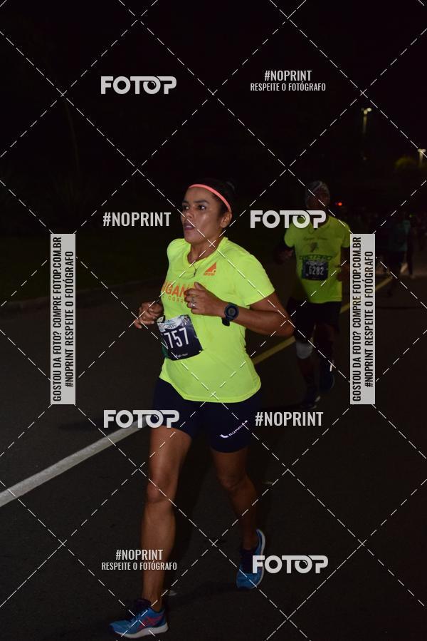 Buy your photos of the eventNight Run 2019 - Pop - Rio de Janeiro on Fotop