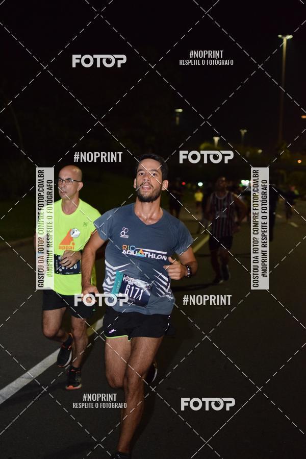 Buy your photos of the eventNight Run 2019 - Pop - Rio de Janeiro on Fotop