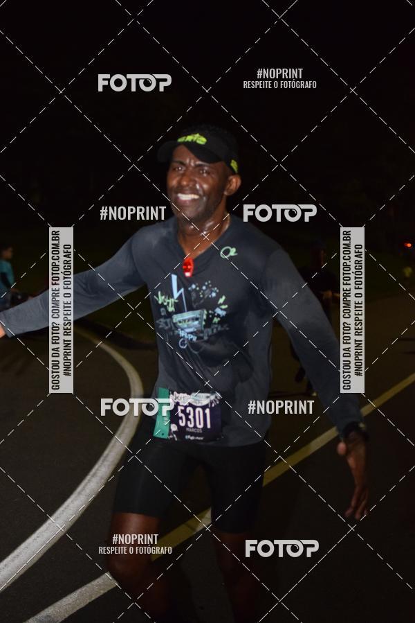 Buy your photos of the eventNight Run 2019 - Pop - Rio de Janeiro on Fotop