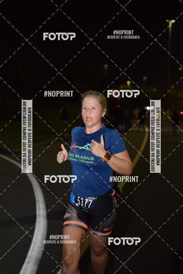 Buy your photos of the eventNight Run 2019 - Pop - Rio de Janeiro on Fotop