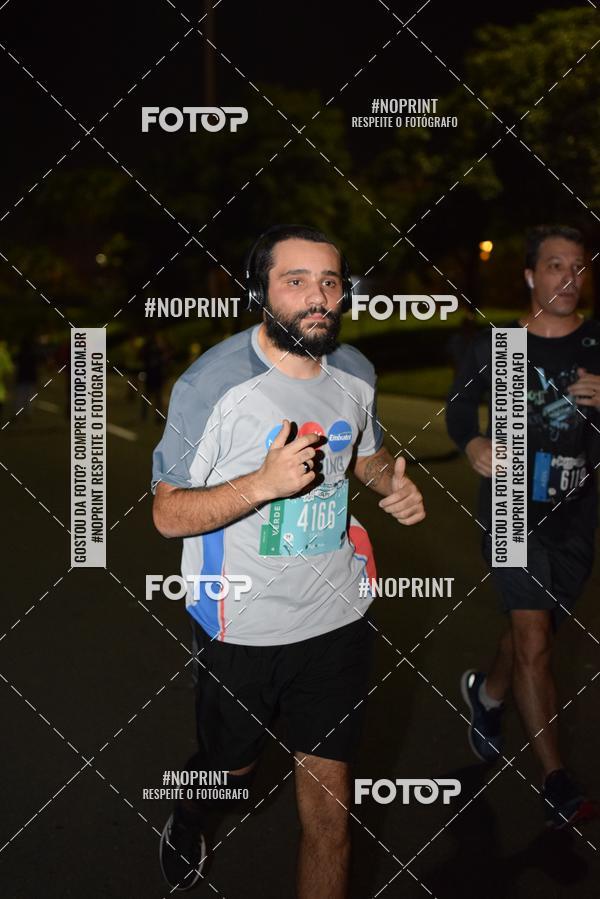 Buy your photos of the eventNight Run 2019 - Pop - Rio de Janeiro on Fotop