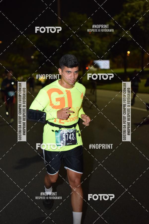 Buy your photos of the eventNight Run 2019 - Pop - Rio de Janeiro on Fotop