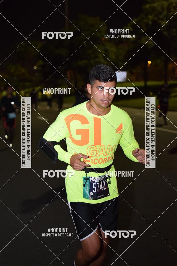 Buy your photos of the eventNight Run 2019 - Pop - Rio de Janeiro on Fotop