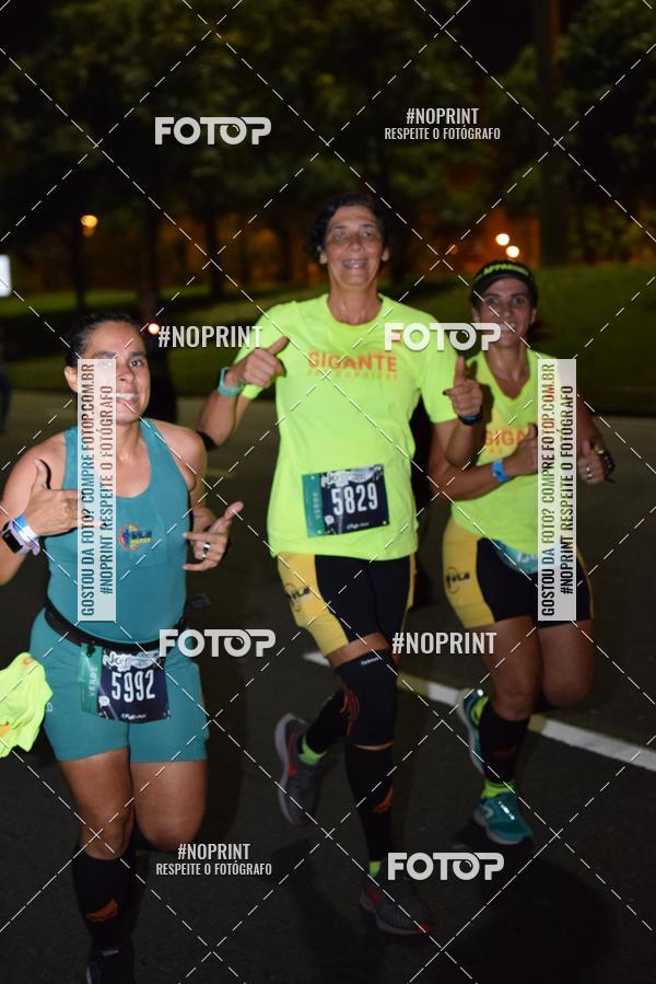 Buy your photos of the eventNight Run 2019 - Pop - Rio de Janeiro on Fotop