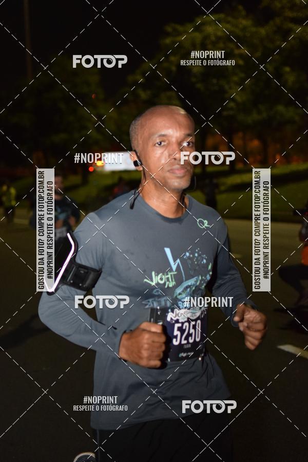 Buy your photos of the eventNight Run 2019 - Pop - Rio de Janeiro on Fotop