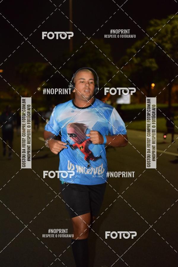 Buy your photos of the eventNight Run 2019 - Pop - Rio de Janeiro on Fotop