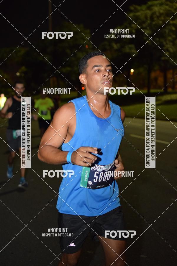 Buy your photos of the eventNight Run 2019 - Pop - Rio de Janeiro on Fotop