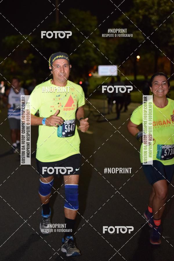 Buy your photos of the eventNight Run 2019 - Pop - Rio de Janeiro on Fotop