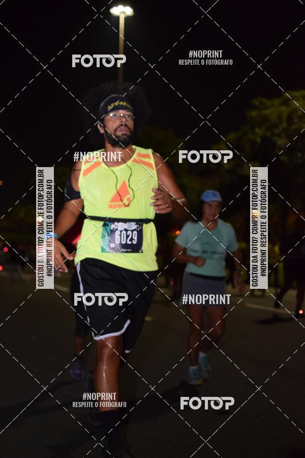 Buy your photos of the eventNight Run 2019 - Pop - Rio de Janeiro on Fotop