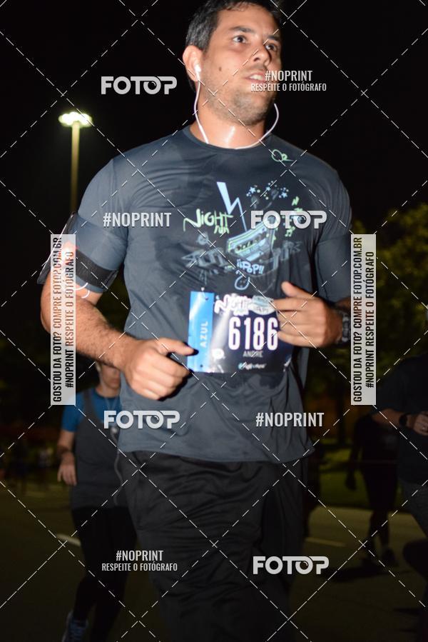 Buy your photos of the eventNight Run 2019 - Pop - Rio de Janeiro on Fotop