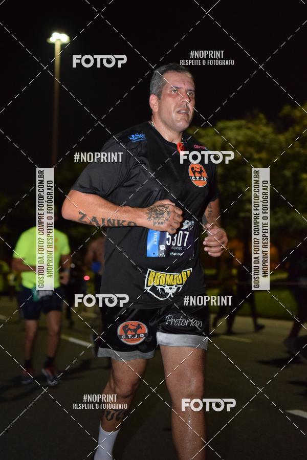 Buy your photos of the eventNight Run 2019 - Pop - Rio de Janeiro on Fotop