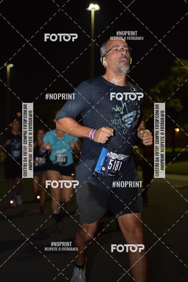 Buy your photos of the eventNight Run 2019 - Pop - Rio de Janeiro on Fotop