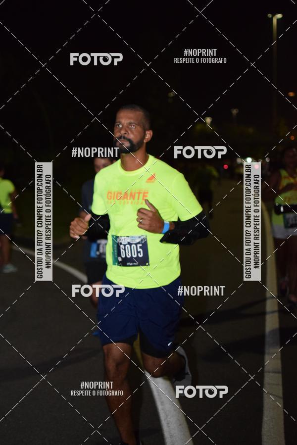 Buy your photos of the eventNight Run 2019 - Pop - Rio de Janeiro on Fotop