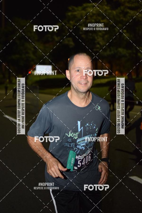 Buy your photos of the eventNight Run 2019 - Pop - Rio de Janeiro on Fotop