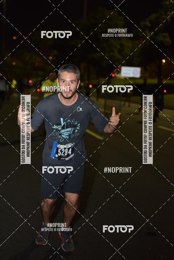 Buy your photos of the eventNight Run 2019 - Pop - Rio de Janeiro on Fotop