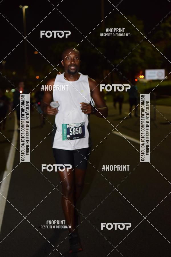 Buy your photos of the eventNight Run 2019 - Pop - Rio de Janeiro on Fotop