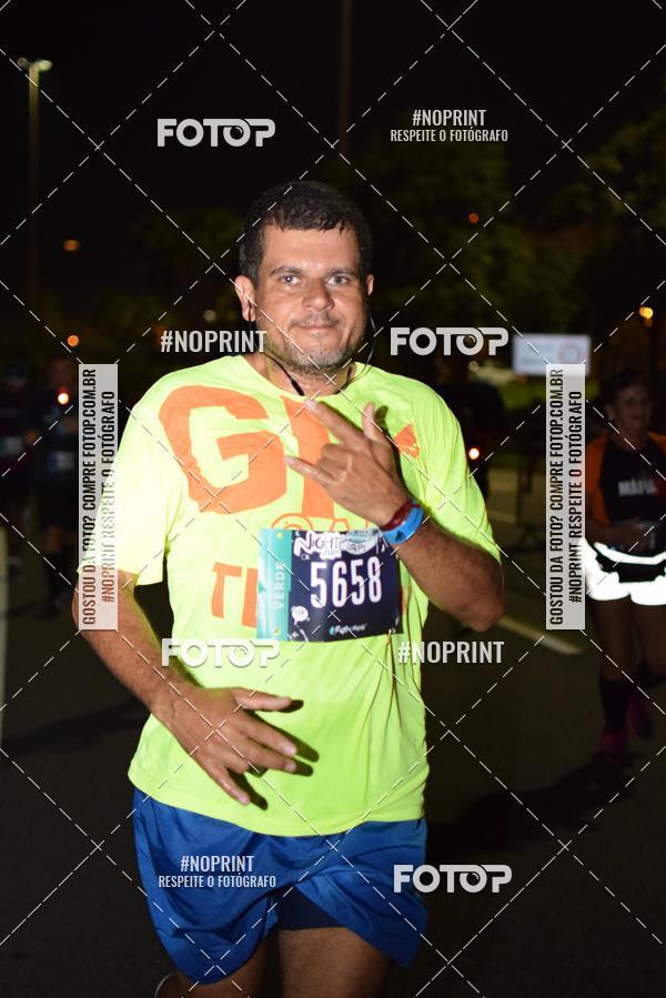 Buy your photos of the eventNight Run 2019 - Pop - Rio de Janeiro on Fotop