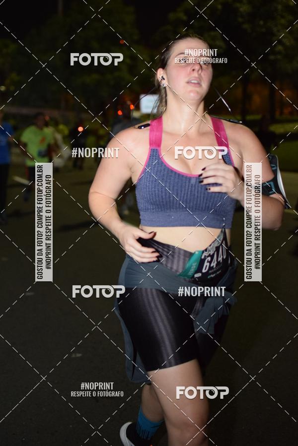 Buy your photos of the eventNight Run 2019 - Pop - Rio de Janeiro on Fotop