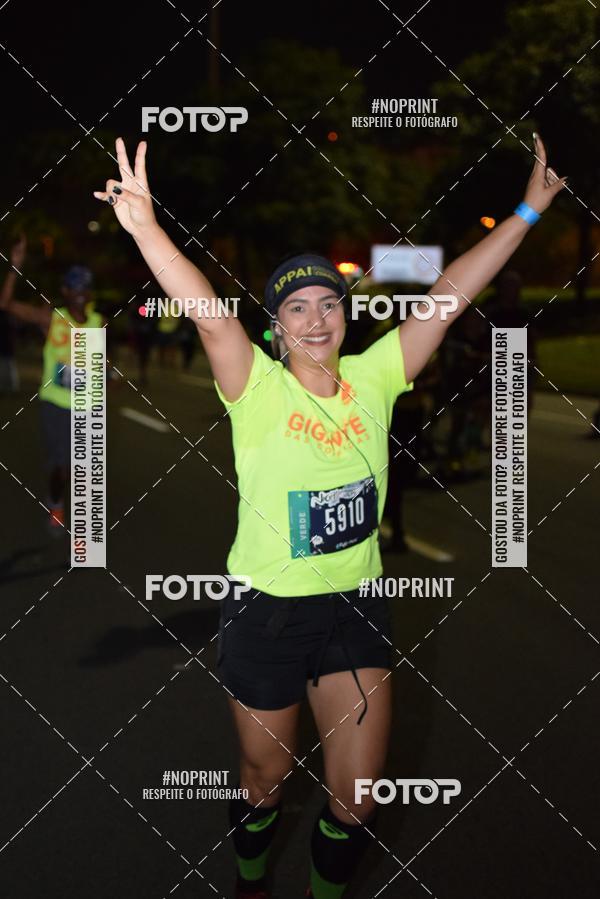 Buy your photos of the eventNight Run 2019 - Pop - Rio de Janeiro on Fotop