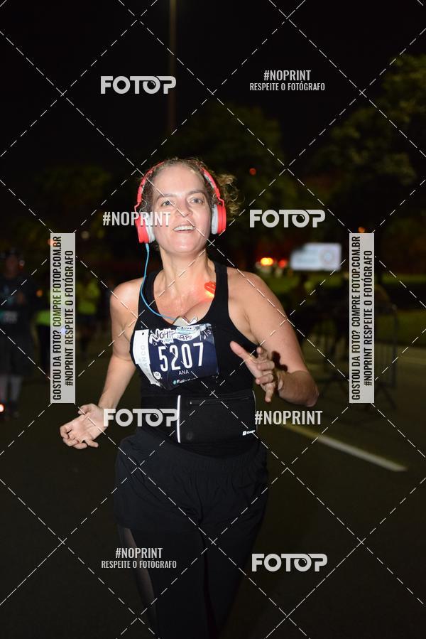 Buy your photos of the eventNight Run 2019 - Pop - Rio de Janeiro on Fotop